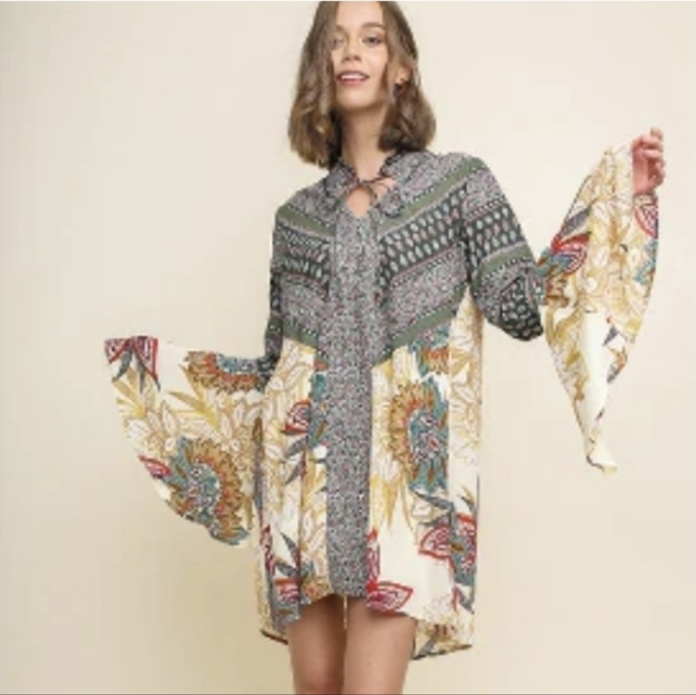 Umgee Womens Floral Oversized Dress Tunic Green Cream